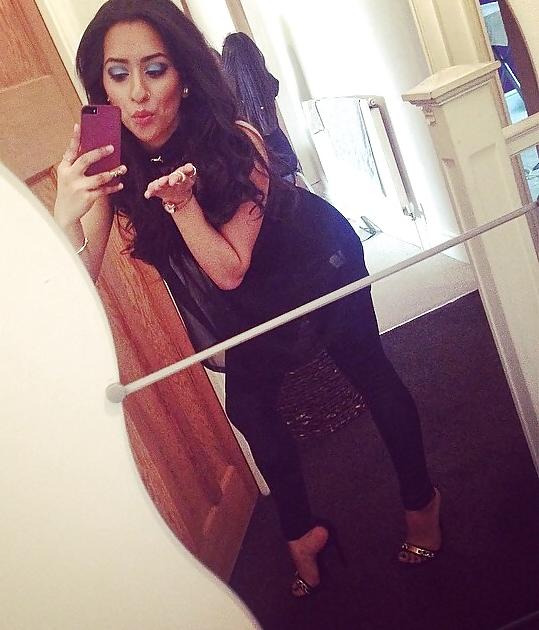 25P British uk paki indian bengali wank slut
