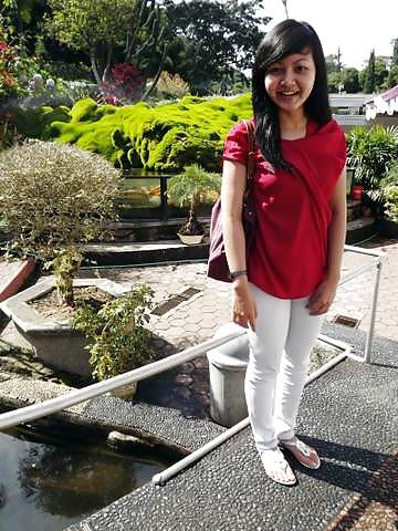 25P Cute Indonesian teen