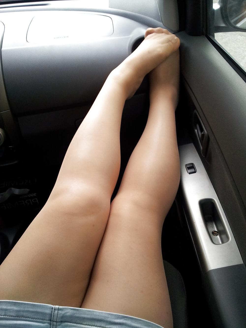 25P COMMENT On What You'd Do To Her Nylon Feet 3!