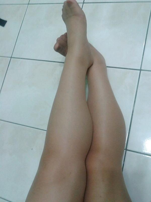 25P COMMENT On What You'd Do To Her Nylon Feet 3!