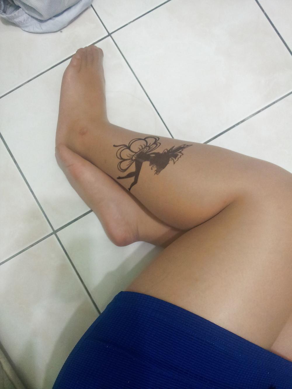 25P COMMENT On What You'd Do To Her Nylon Feet 3!
