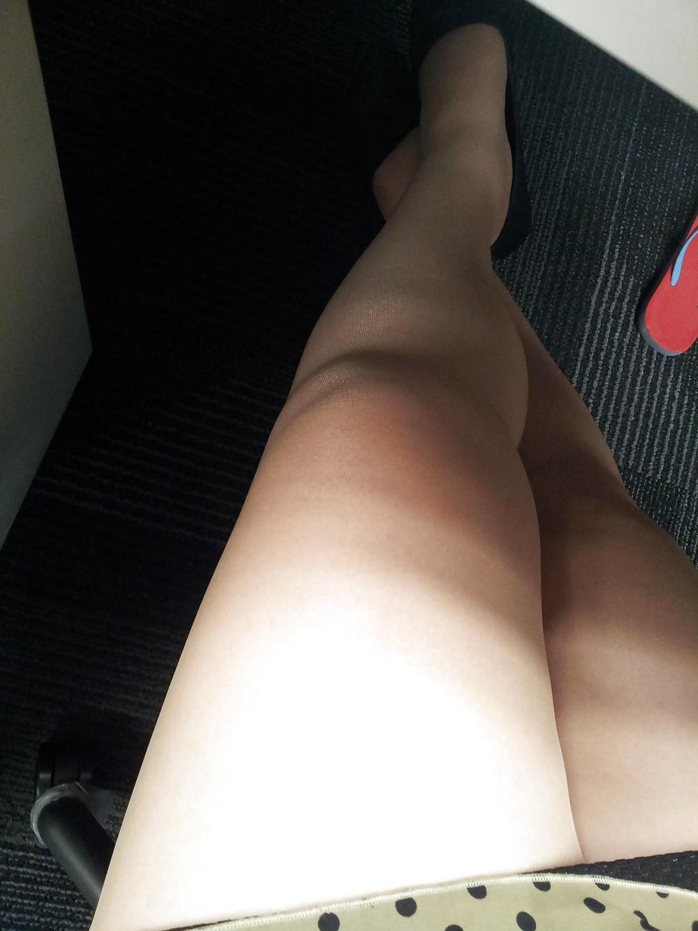 25P COMMENT On What You'd Do To Her Nylon Feet 3!