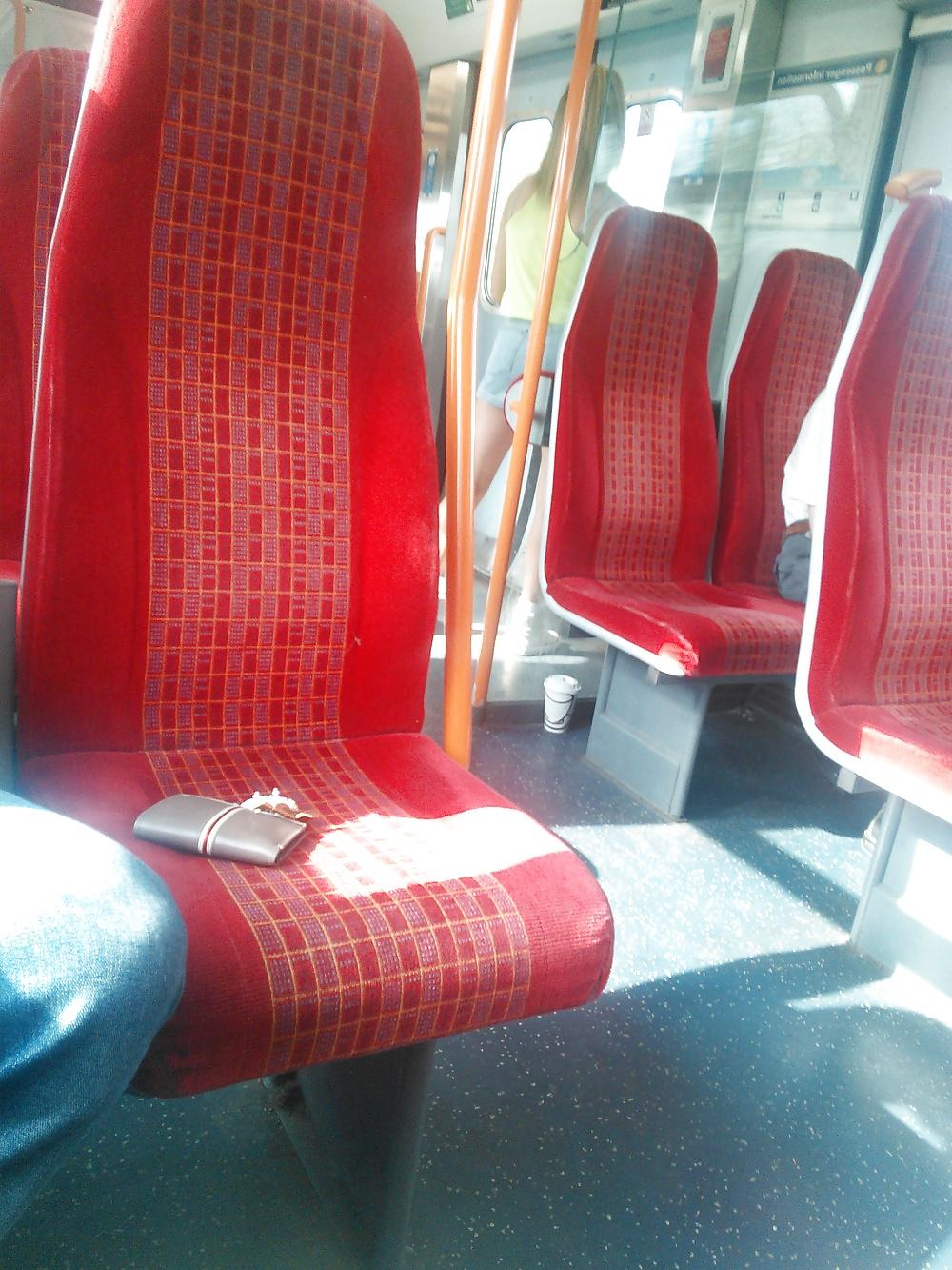 13P Londonperv's Candids 2014 - July vol 11 (Train Perving)