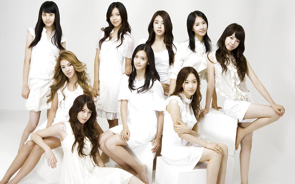25P Kpop feet 