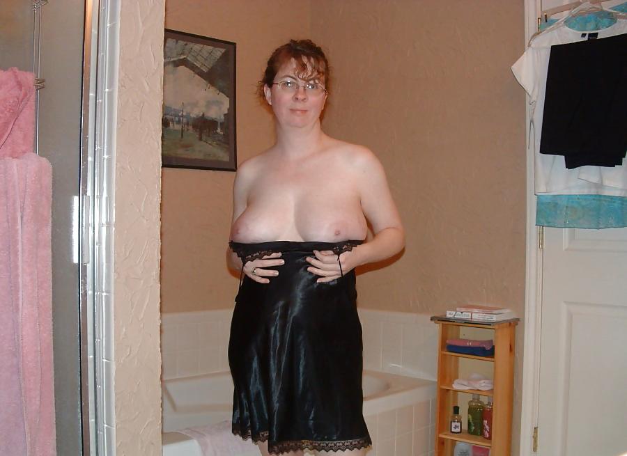 16P Horny Moms Wearing Glasses 