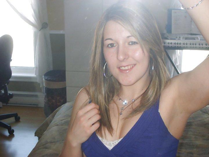 18P Wanna fuck this bitch? Check out her nasty ass!
