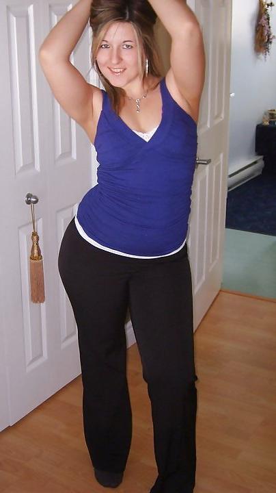18P Wanna fuck this bitch? Check out her nasty ass!