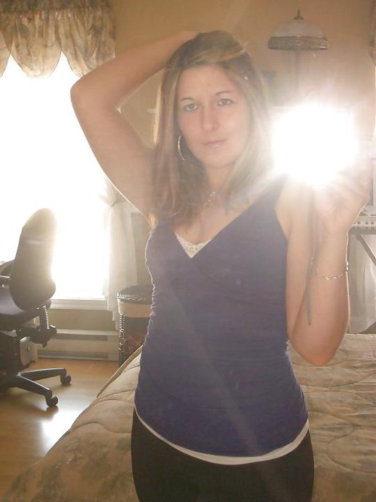 18P Wanna fuck this bitch? Check out her nasty ass!