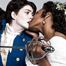 25P Erotic Lesbian Art.