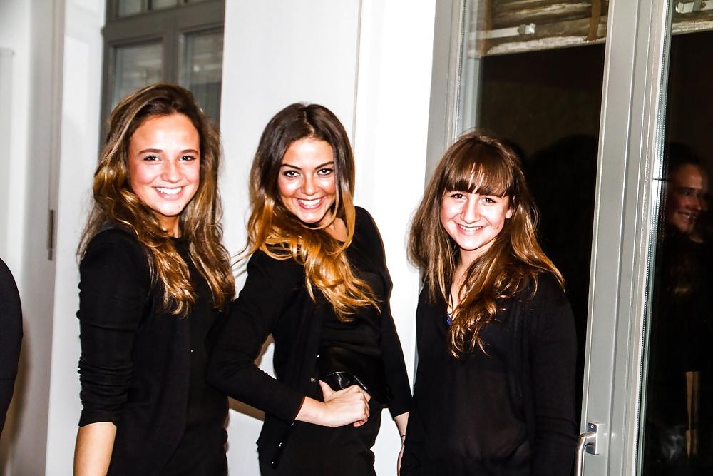 19P Estelle la petite bitch belge et ses copines