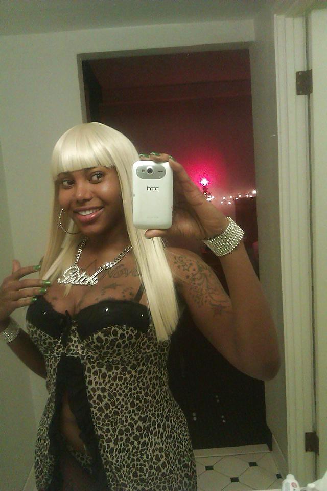 25P Houston hooker - black tattooed bitch