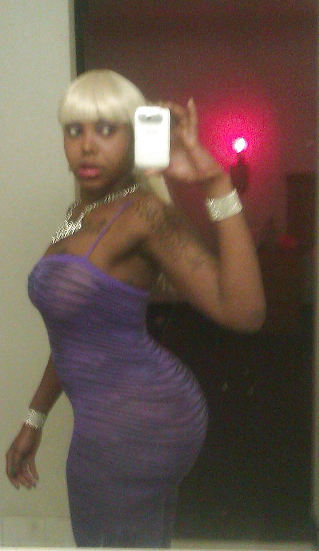 25P Houston hooker - black tattooed bitch