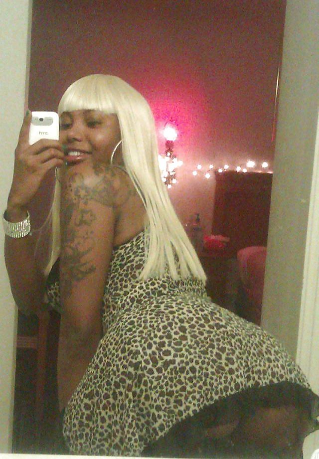25P Houston hooker - black tattooed bitch