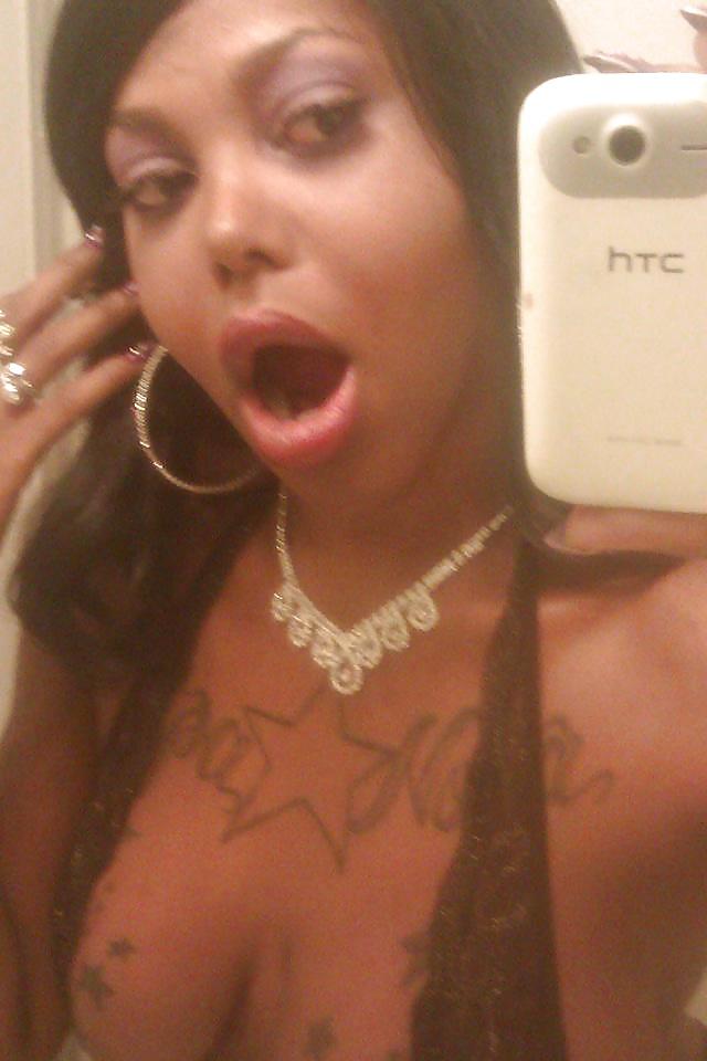 25P Houston hooker - black tattooed bitch