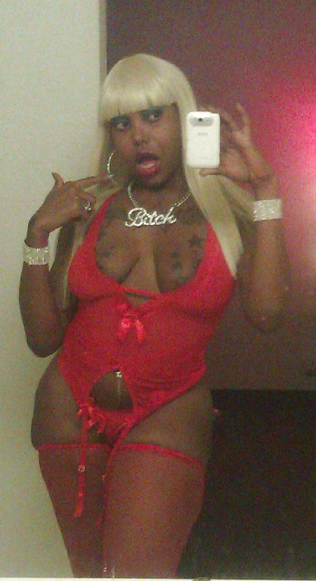 25P Houston hooker - black tattooed bitch