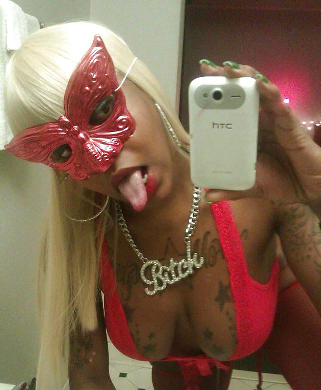 25P Houston hooker - black tattooed bitch