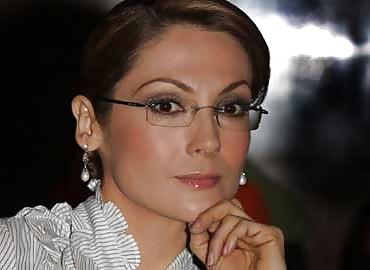 25P Sexy women in glasses 2