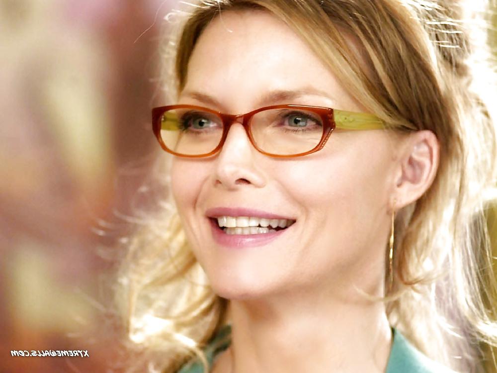 25P Sexy women in glasses 2