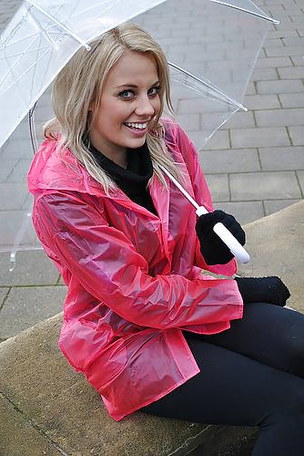 25P Girls Shiny PVC Rainwear