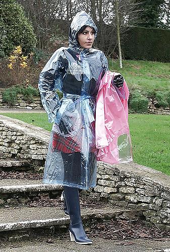 25P Girls Shiny PVC Rainwear