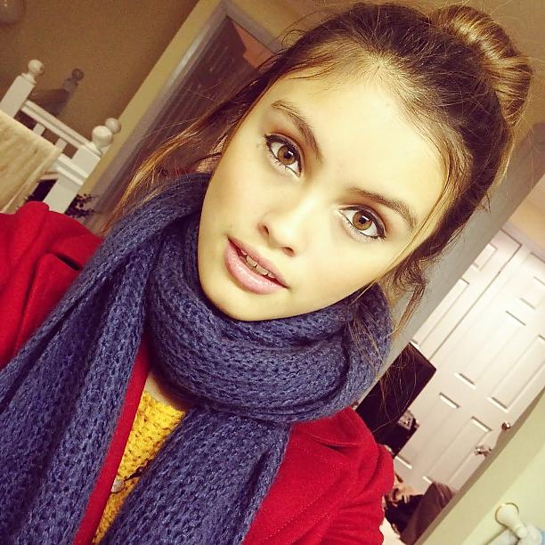 25P Cute and sexy Aussie teen Sarah Ellen
