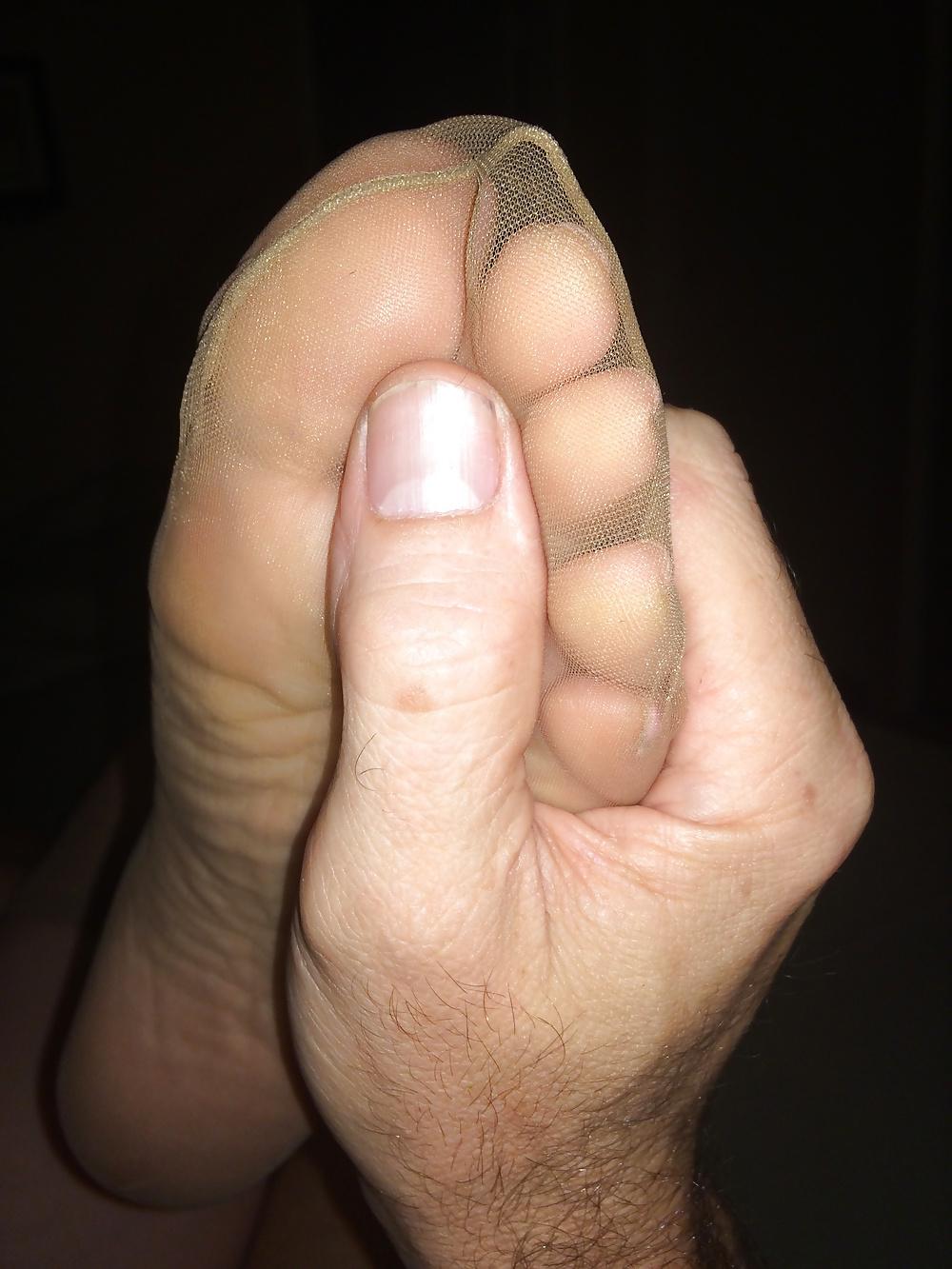25P Her sexy nylon feet