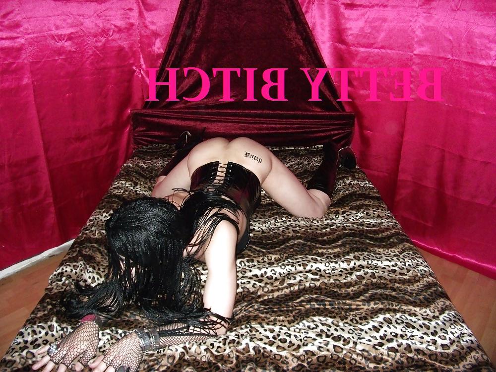 8P Transvestite Betty Bitch 