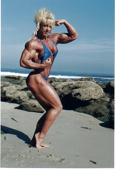 23P Lora Ottenad - Sexy female muscles