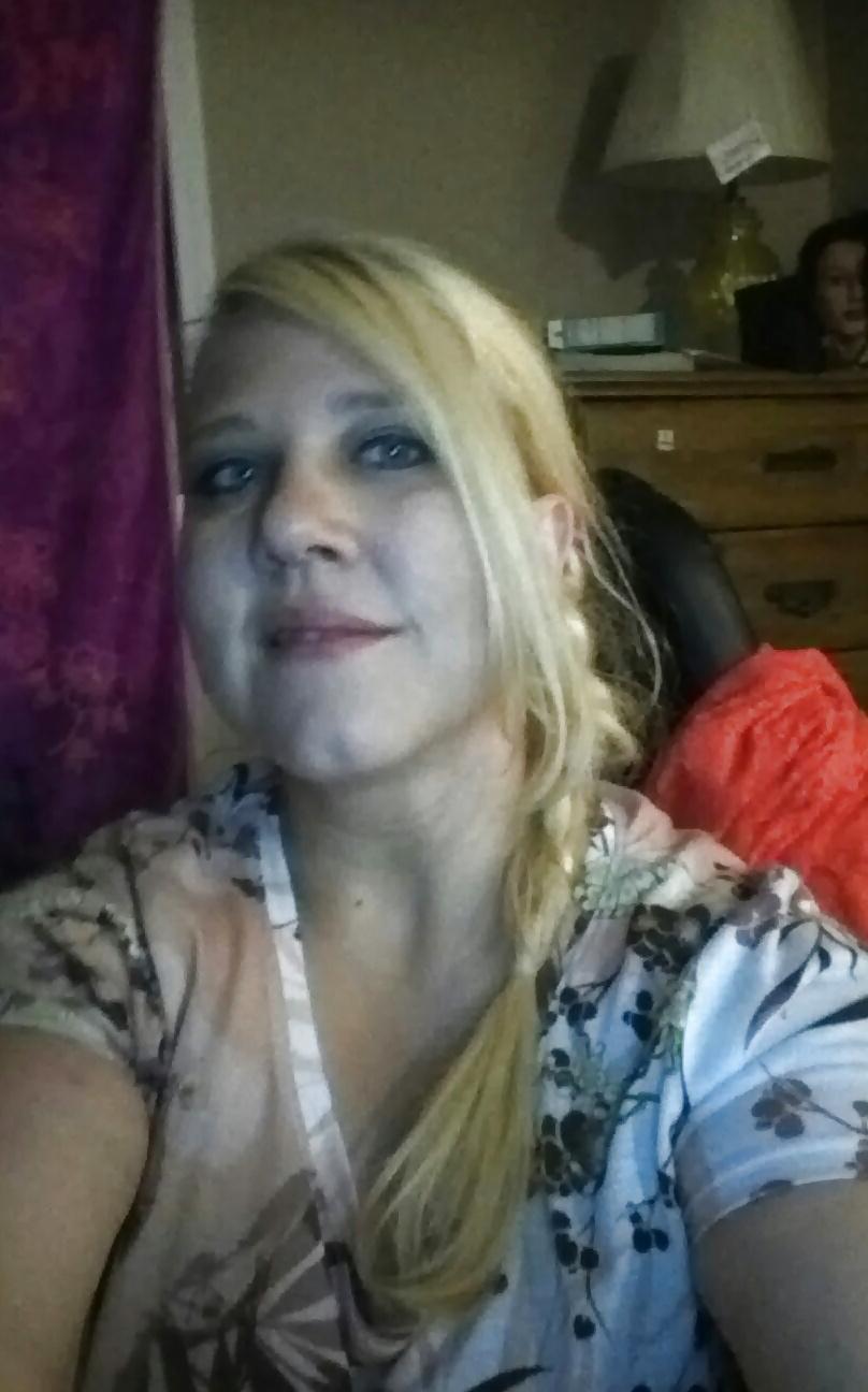4P Deana wants big black cock