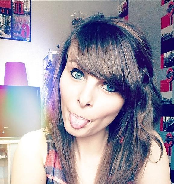 23P Jizz your load on these sluts 3