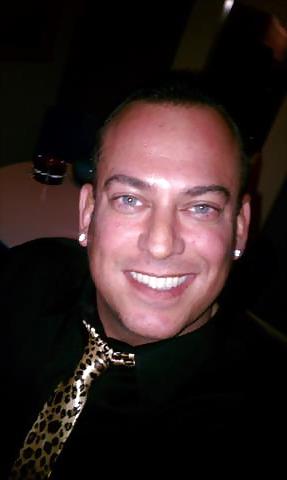 9P Gay guy from Texas for BBC