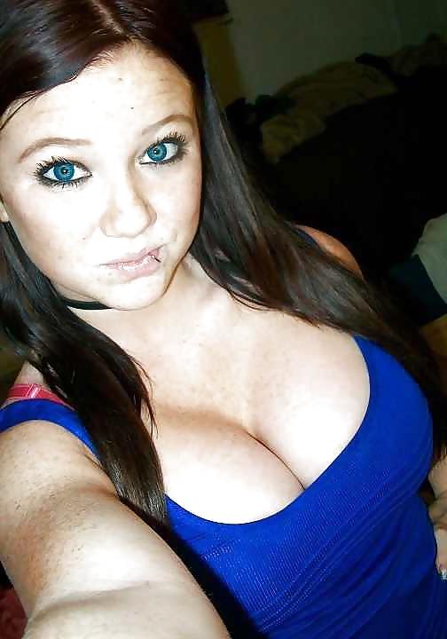 12P Big natural teens and matures