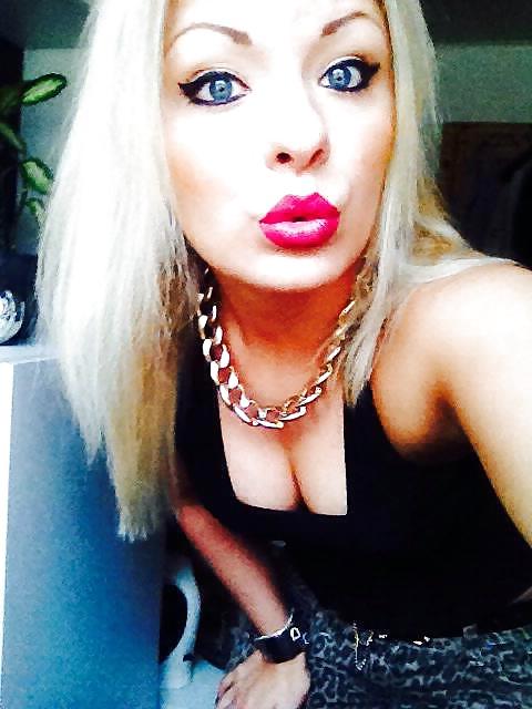 12P Sexy german bitch to fuck and breed