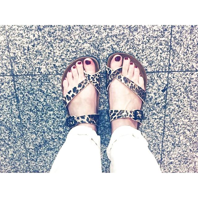 25P Birkenstock Shoes n Feet  6