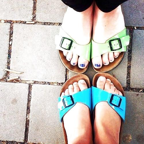 25P Birkenstock Shoes n Feet  6