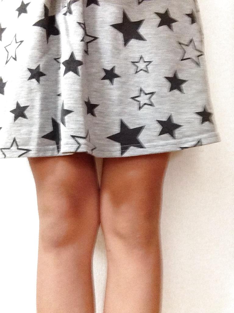 21P Korean girl flashing in public