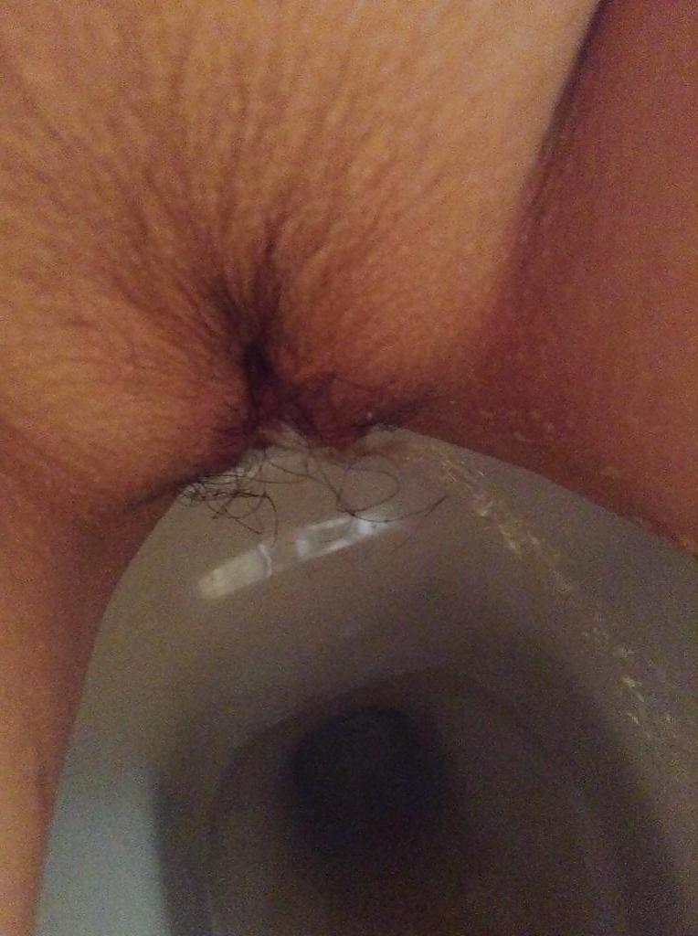 21P Korean girl flashing in public