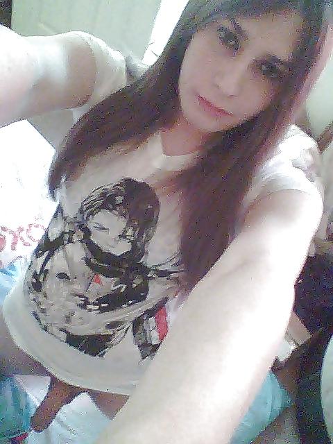 11P Tranny Selfies
