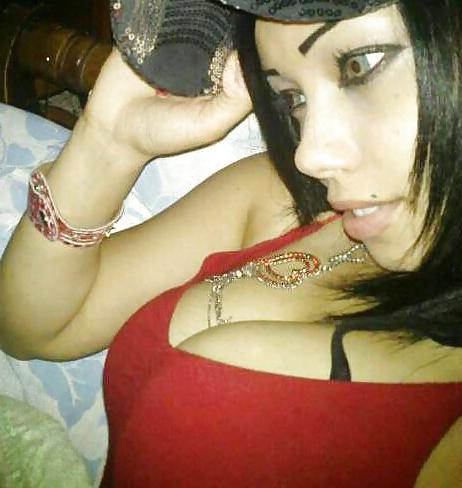 8P NounOu Tunisian Bitch Home Sweet Home 2