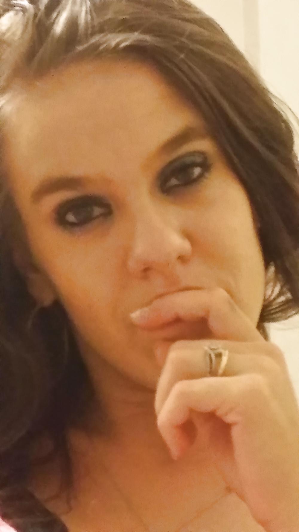 18P Teen Feet Girl Gets Naughty