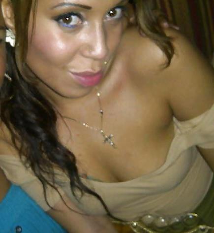 25P Facebook sluts please leave nasty comments for more 