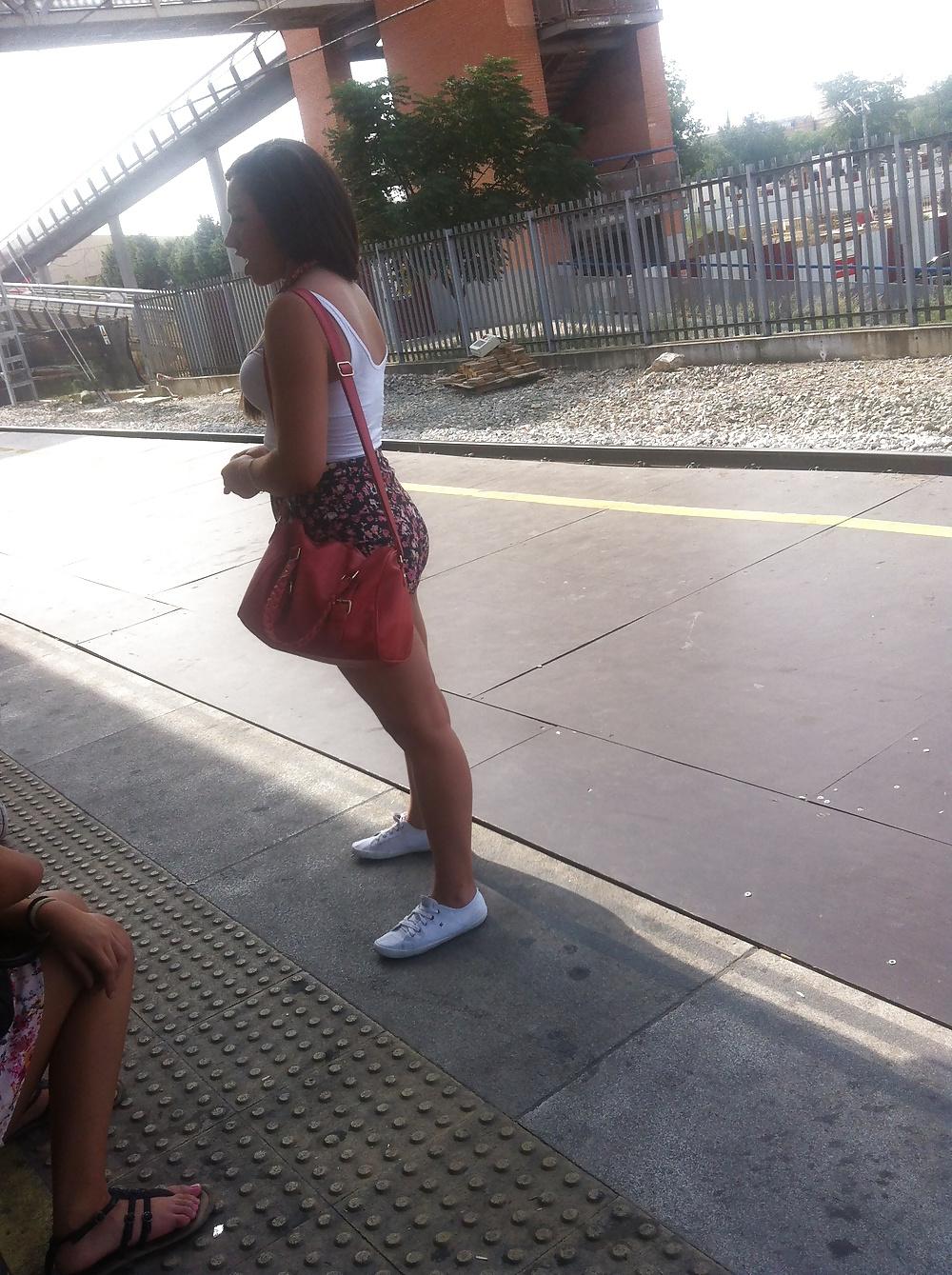 8P In the train 