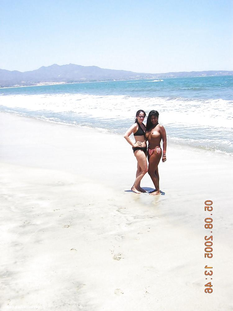 17P Topless Indian Babe at the Beach