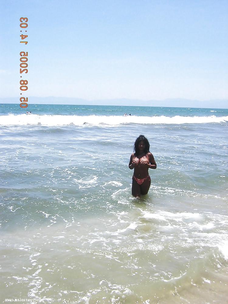 17P Topless Indian Babe at the Beach