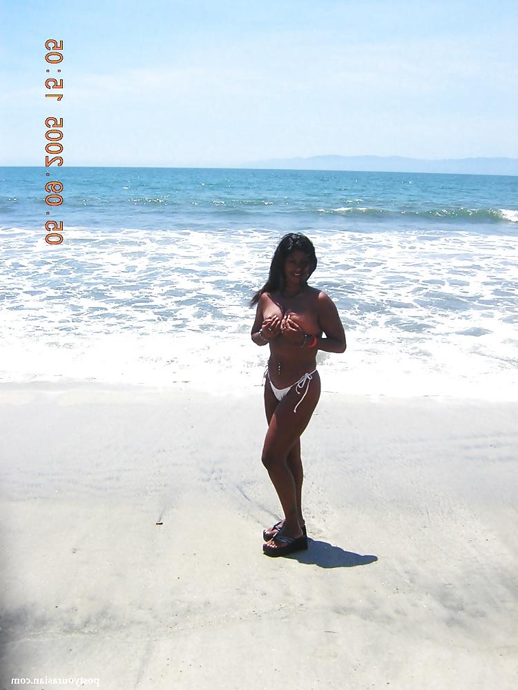 17P Topless Indian Babe at the Beach