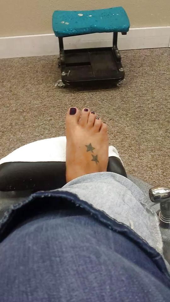 13P Feet, Legs and toes.