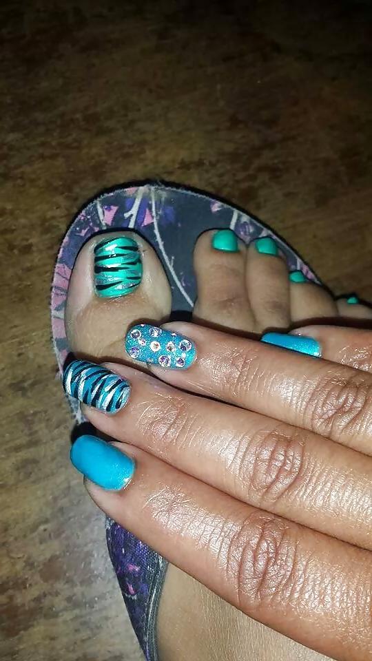 13P Feet, Legs and toes.