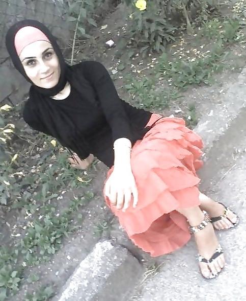 16P Mix Hijabi Muslim Feet 