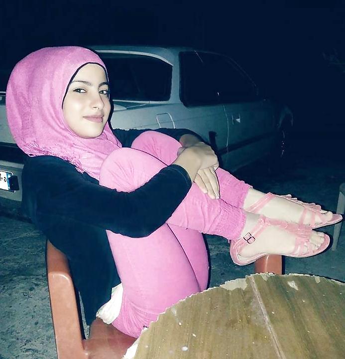 16P Mix Hijabi Muslim Feet 