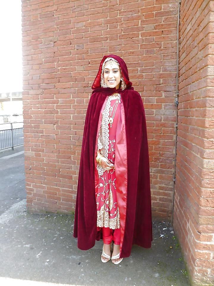 16P Mix Hijabi Muslim Feet 